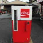 コカ・コーラ 自販機 店舗用品買取致しました。